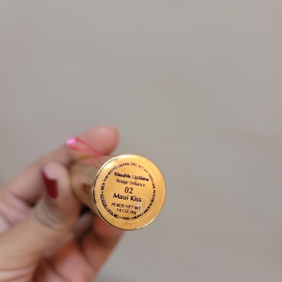 Estee Lauder's Maui Kiss Lipstick - Picture 3 of 8